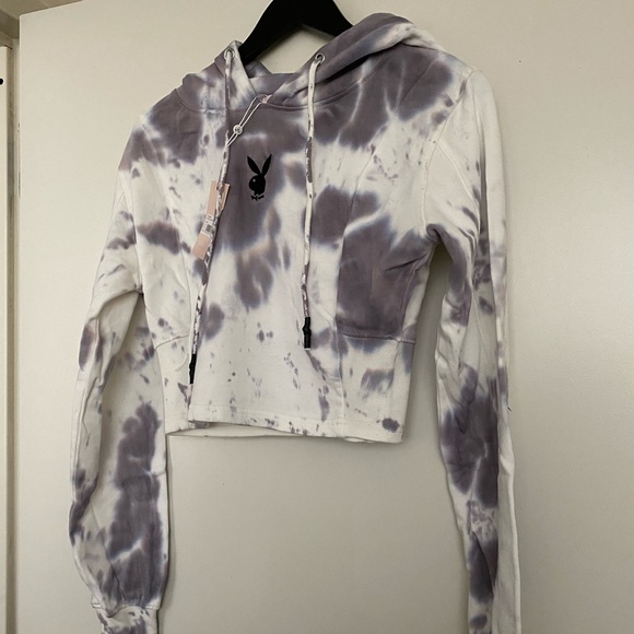 🔄 Playboy Grey Tie Dye Cropped Hoodie - Picture 5 of 7